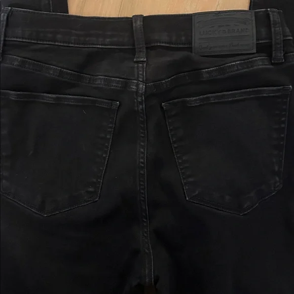 Lucky Brand 8/29 Black Stevie High Rise Flare Classic Black Women's Flared Jeans - Picture 6 of 7